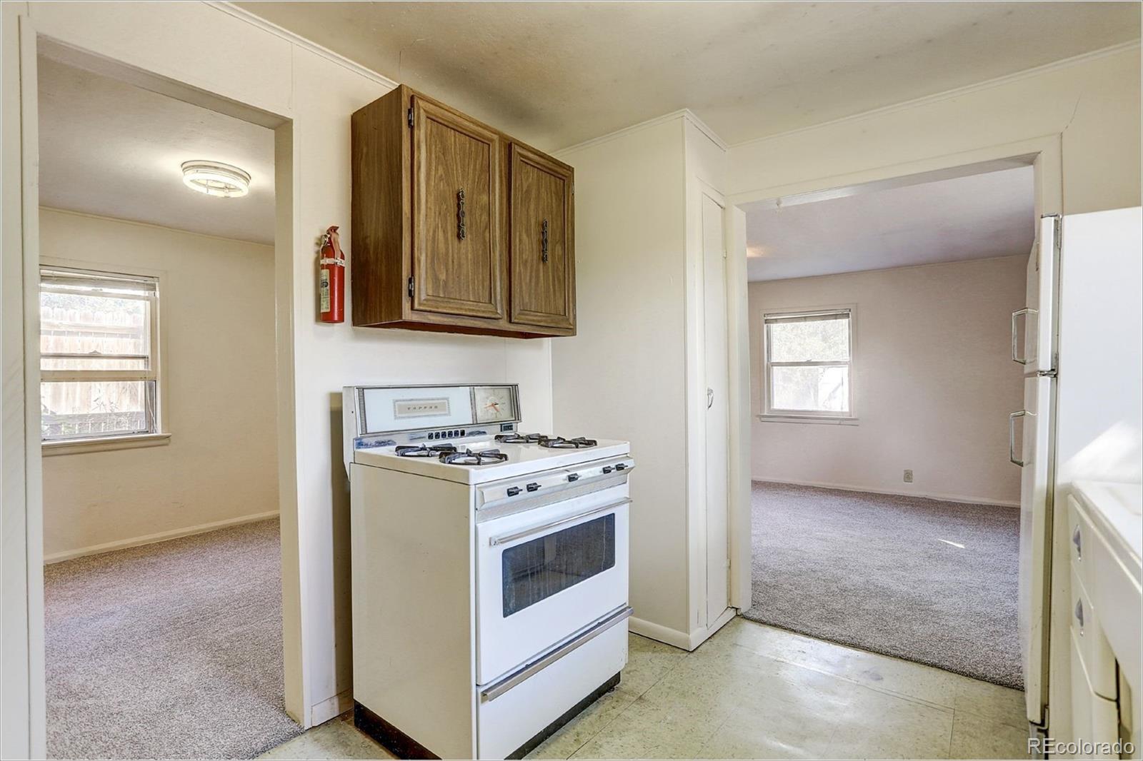 7642 Raleigh Street Westminster, CO 80030 - Photo 10 of 29