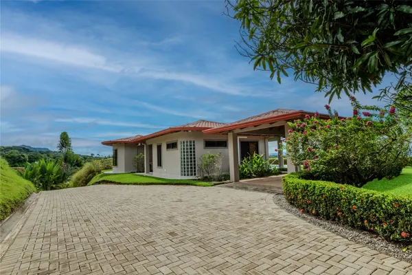 $430,000 | Casa Jean Casa Jean Window Of The Soul, Summit Argo, OS 60501