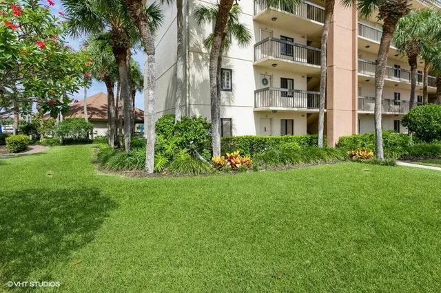 $565,000 | 601 Seafarer Circle, Unit 101, Jupiter, FL 33477