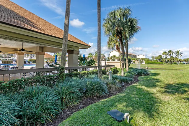 $565,000 | 601 Seafarer Circle, Unit 101, Jupiter, FL 33477