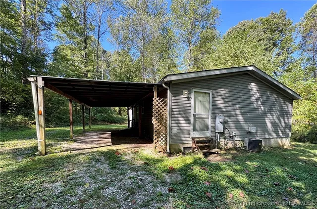 $118,900 | 151 Old State Road 64 Northeast, New Salisbury, IN 47161