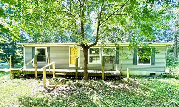 $109,000 | 151 Old State Road 64 Northeast, New Salisbury, IN 47161