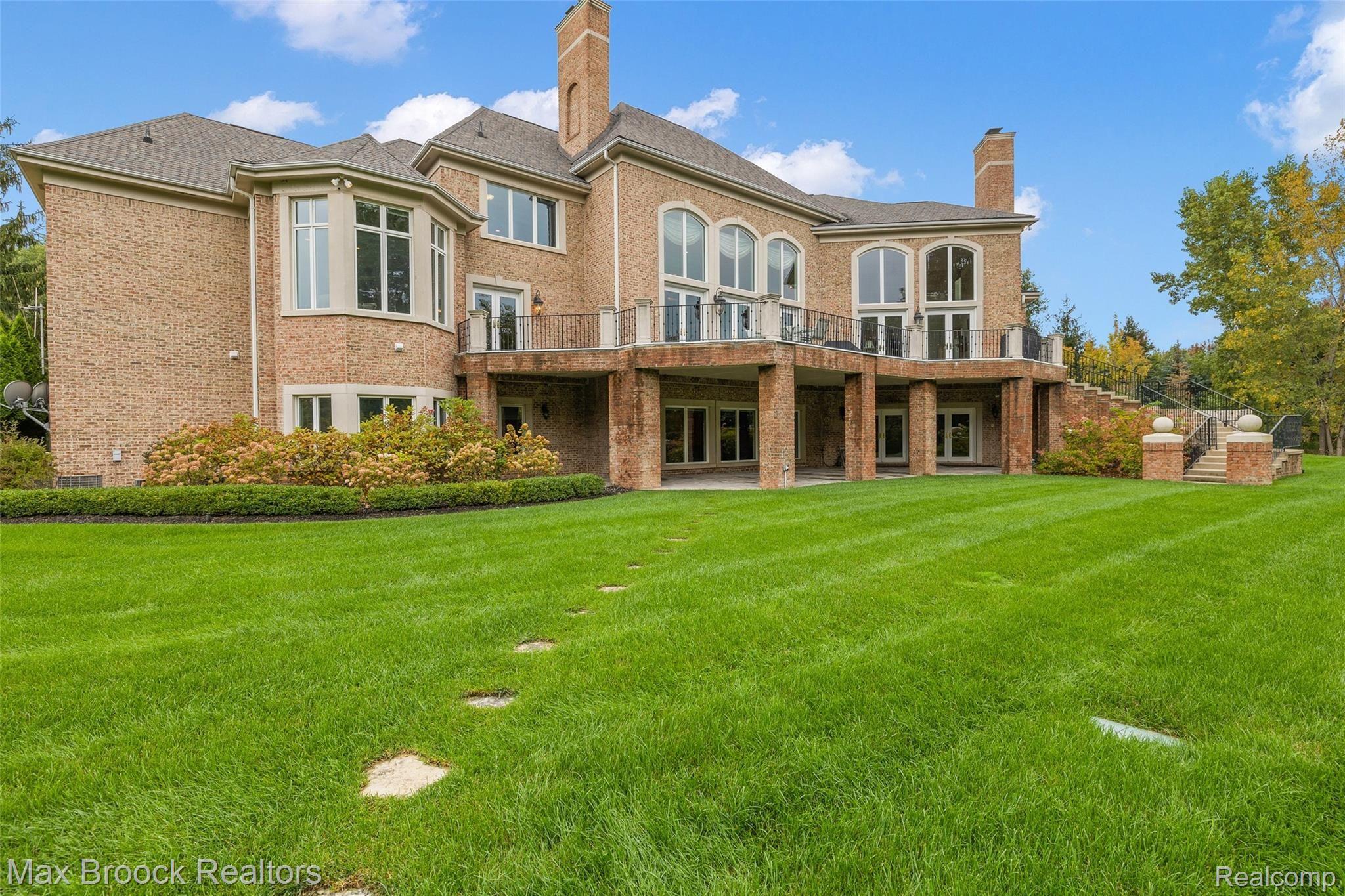 5489 Orchard Ridge Drive Rochester, MI 48306 - Photo 44 of 49 5489 Orchard Ridge Dr MLS-29.jpg