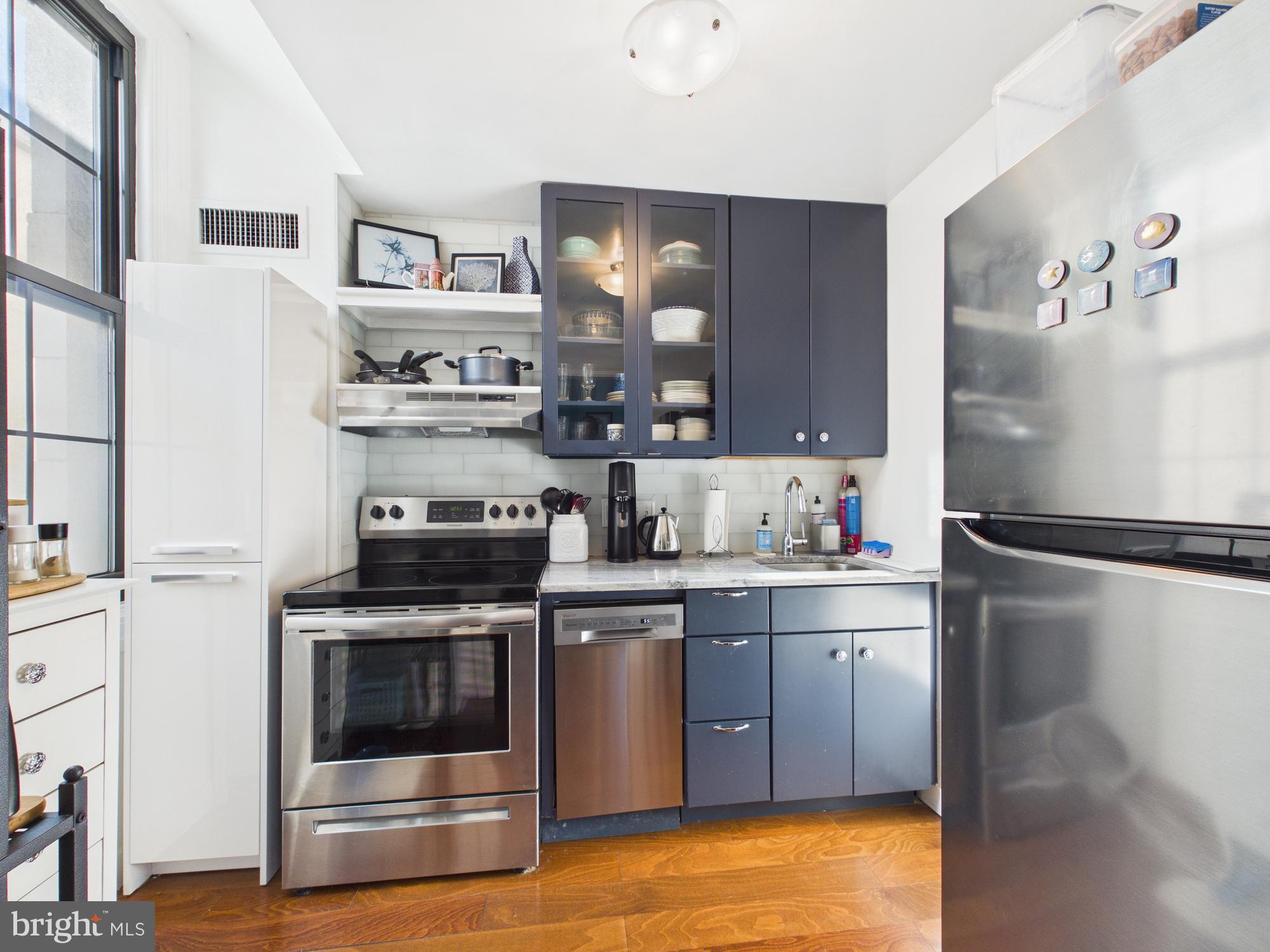 1 East Chase Street, Unit 412 Baltimore, MD 21202 - Photo 14 of 34