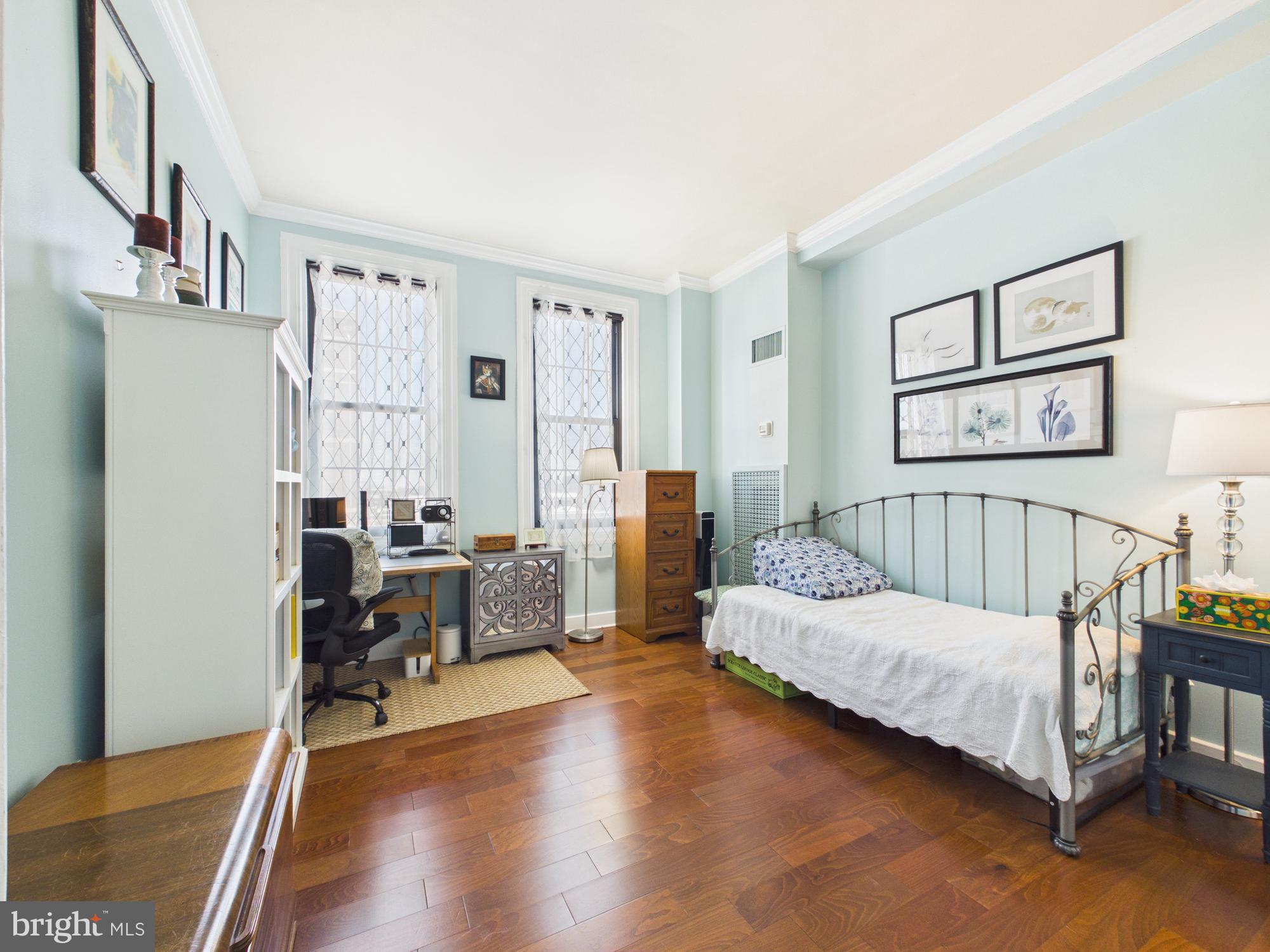 1 East Chase Street, Unit 412 Baltimore, MD 21202 - Photo 20 of 34