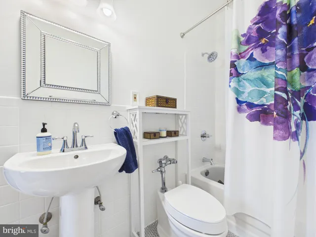 $174,900 | 1 East Chase Street, Unit 412, Baltimore, MD 21202