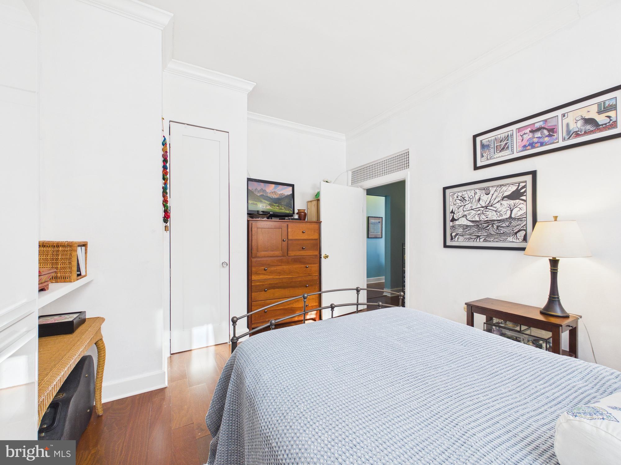 1 East Chase Street, Unit 412 Baltimore, MD 21202 - Photo 28 of 34