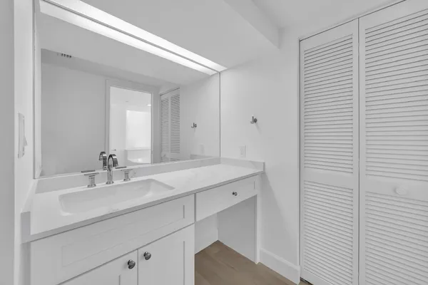 $10,000 | 529 South Flagler Drive, Unit 14H, West Palm Beach, FL 33401