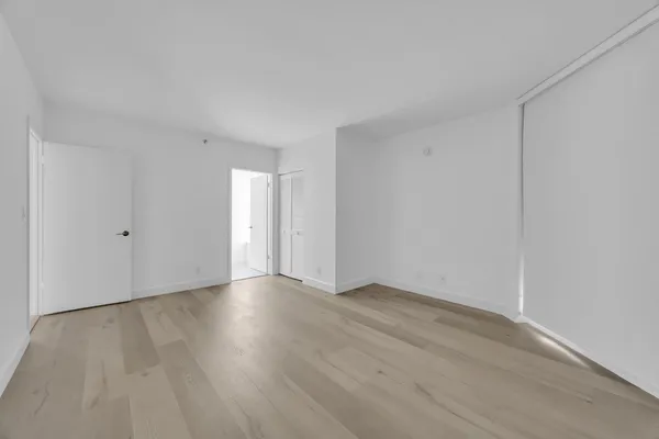 $10,000 | 529 South Flagler Drive, Unit 14H, West Palm Beach, FL 33401