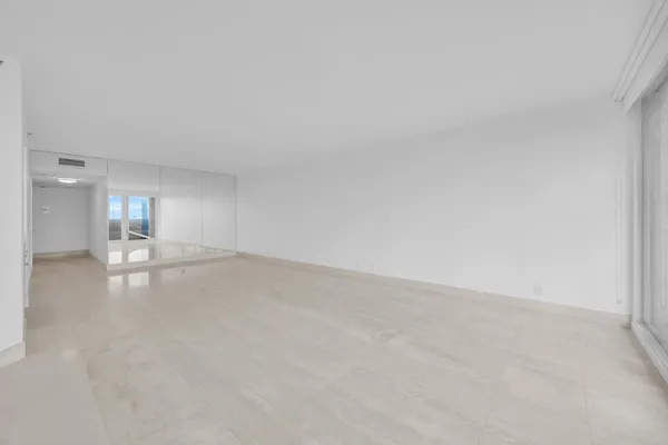 $10,000 | 529 South Flagler Drive, Unit 14H, West Palm Beach, FL 33401