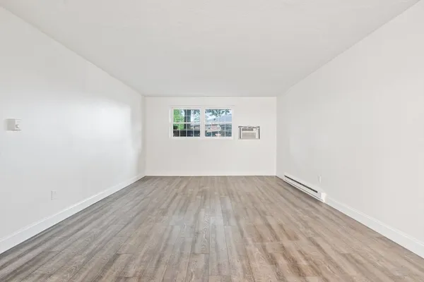$2,700 | 5 Walker Road, Unit 2, North Andover, MA 01845