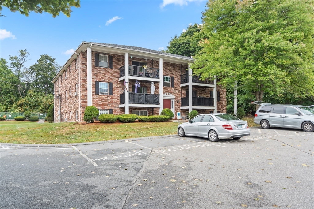 5 Walker Road, Unit 2 North Andover, MA 01845 - Photo 20 of 26