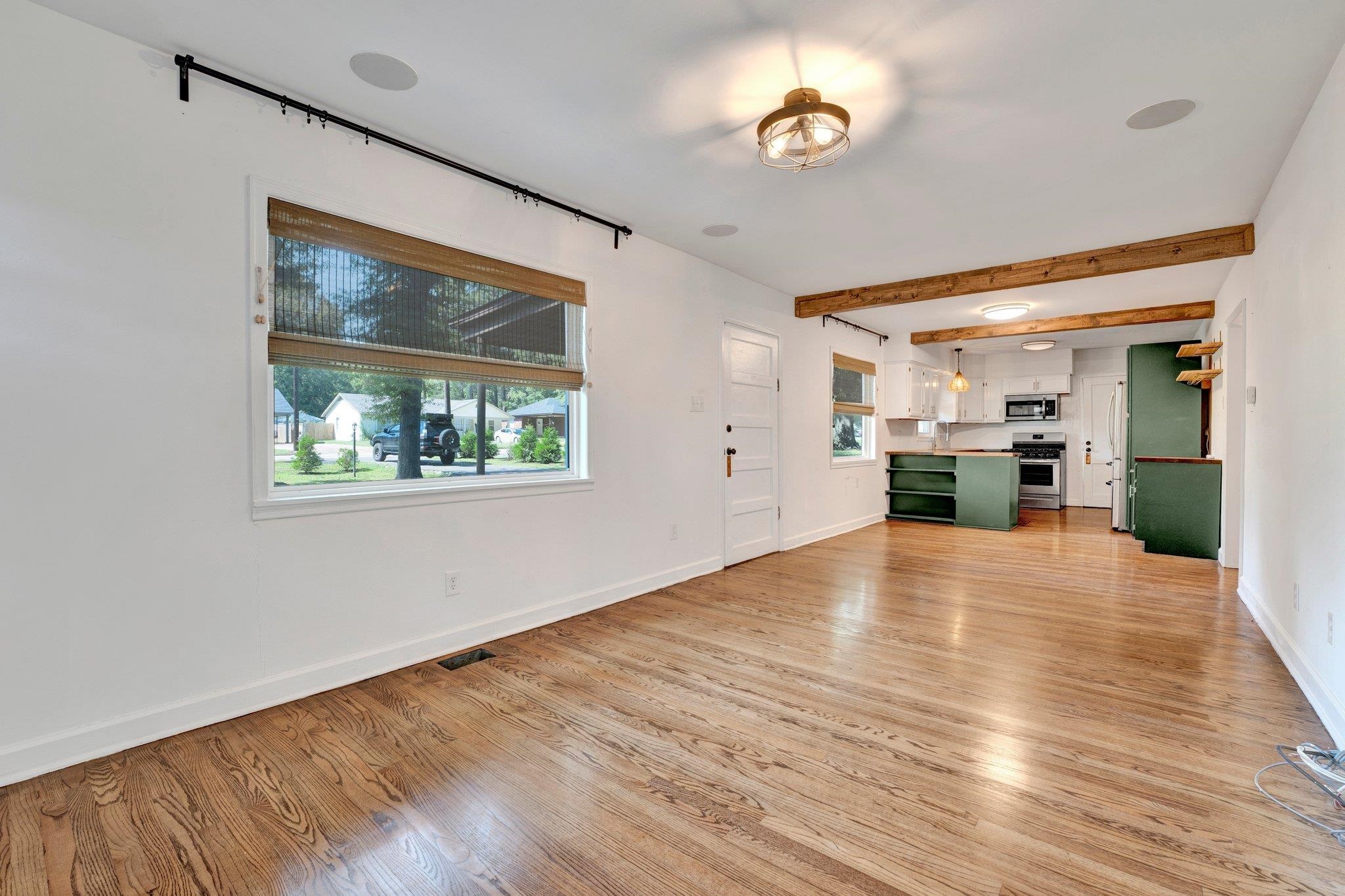 1300 Mullins Station Road Memphis, TN 38134 - Photo 7 of 34 Gallery Image 7