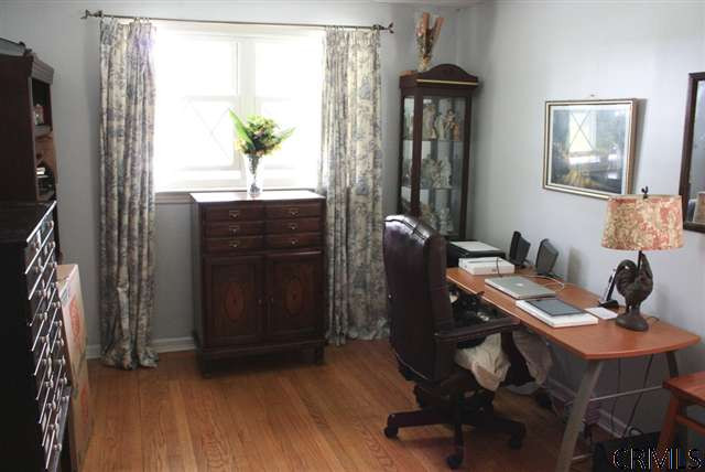 10 Bogardus Road Albany, NY 12208 - Photo 8 of 15 Photo 8