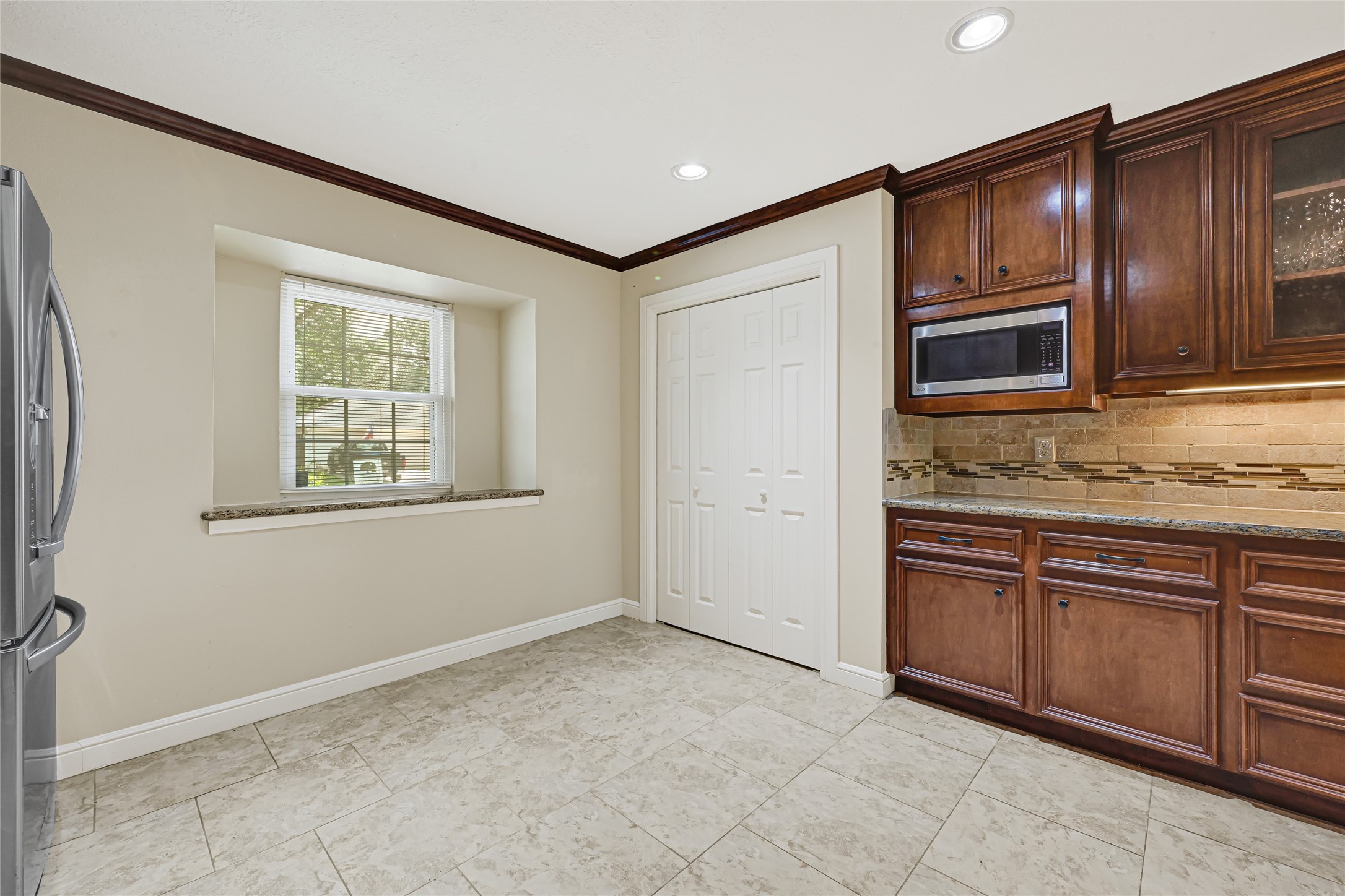2426 Deasa Drive Spring, TX 77373 - Photo 13 of 27