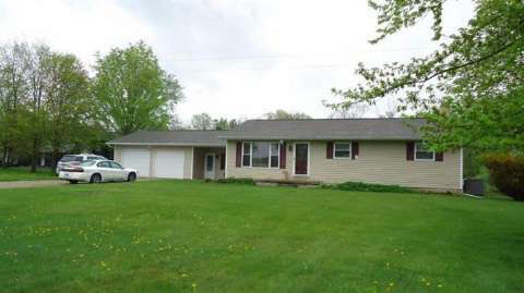 10470 Henderson Road Corunna, MI 48817 - Photo 1 of 11 20437931.JPG