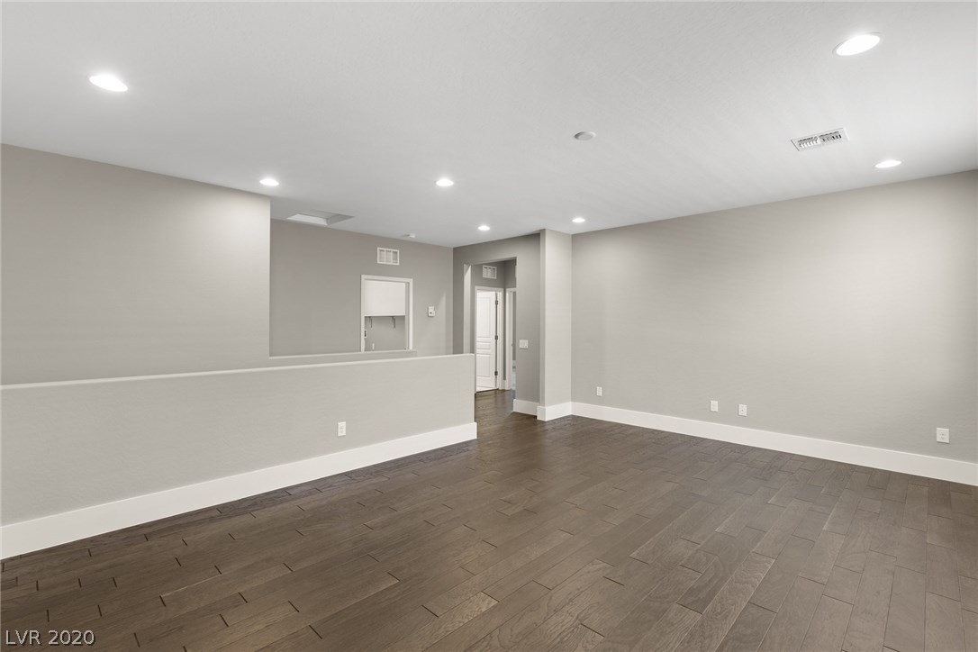 11008 Prairie Grove Road Las Vegas, NV 89179 - Photo 5 of 46