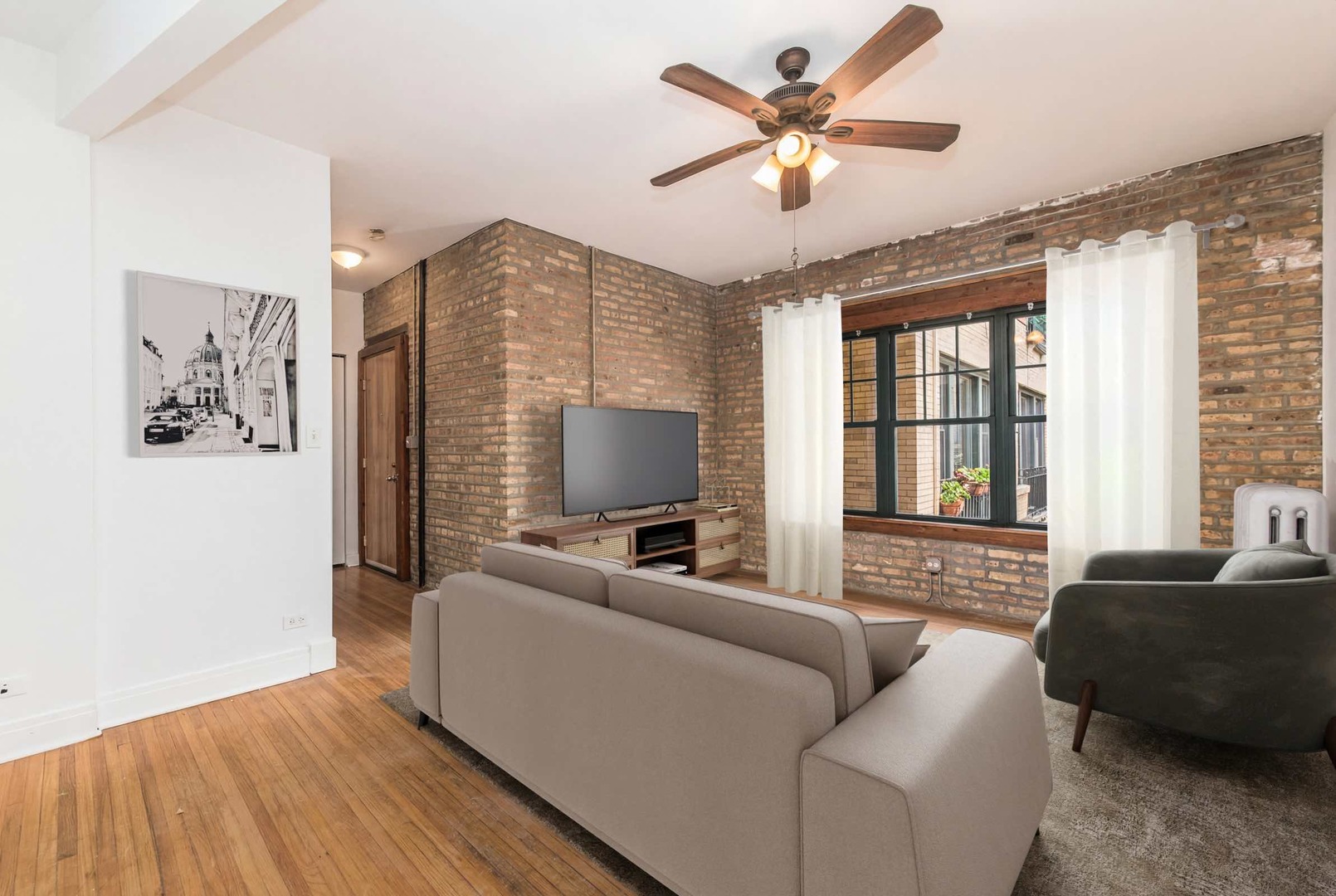 7033 North Sheridan Road, Unit 2N Chicago, IL 60626 - Photo 10 of 27