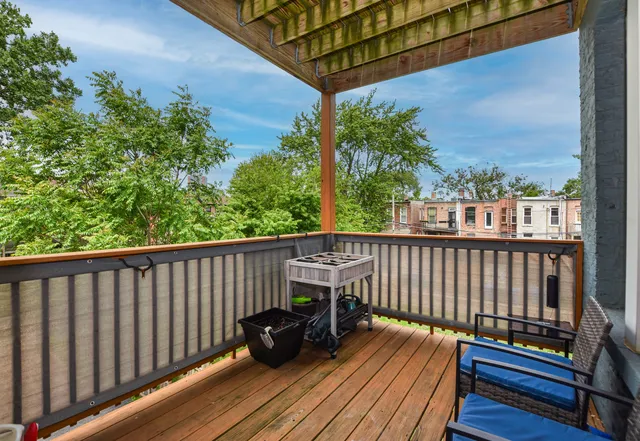 a view of a cars parked in front of a house