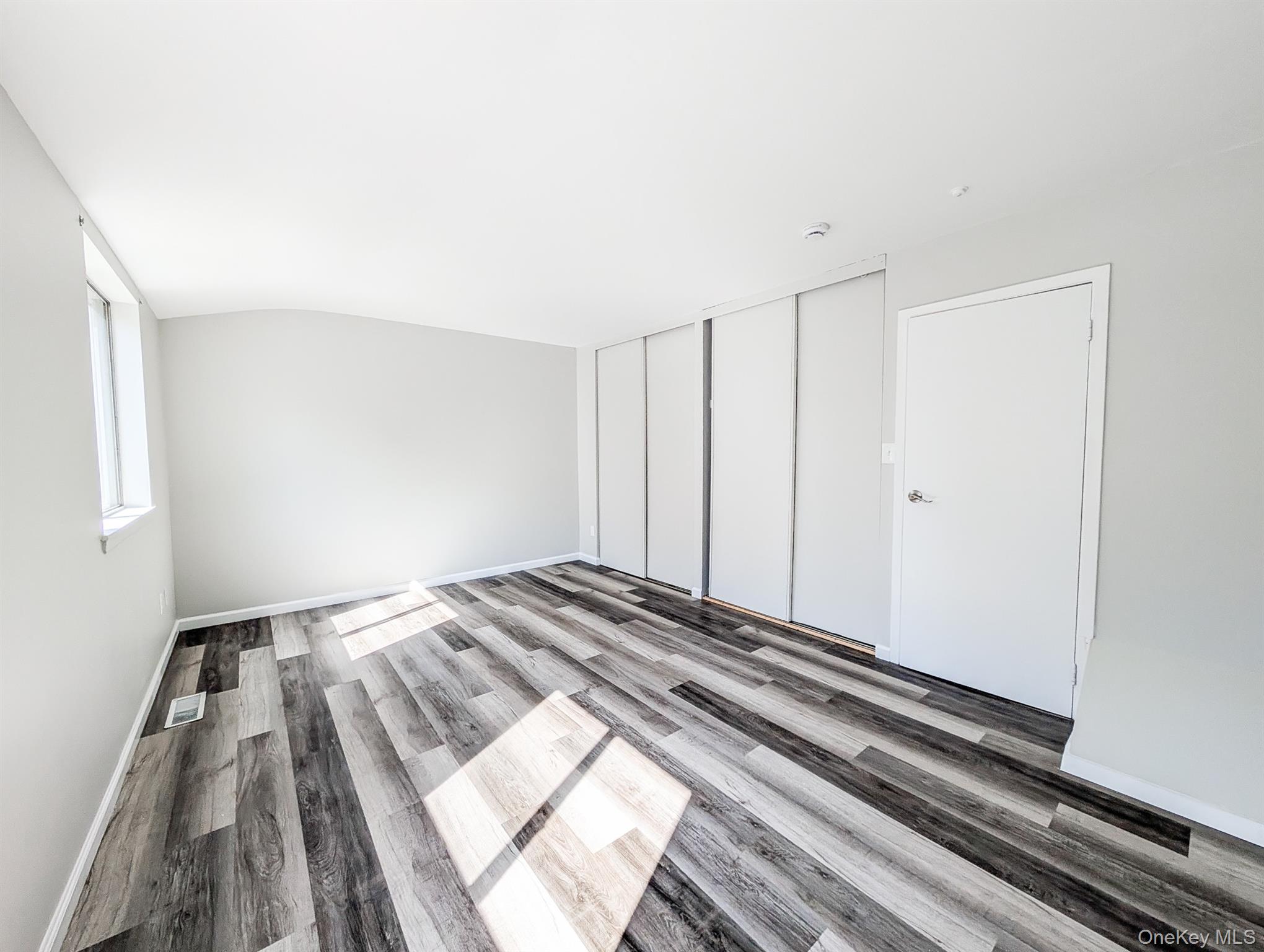 136 Hill Crescent Calverton, NY 11933 - Photo 12 of 21