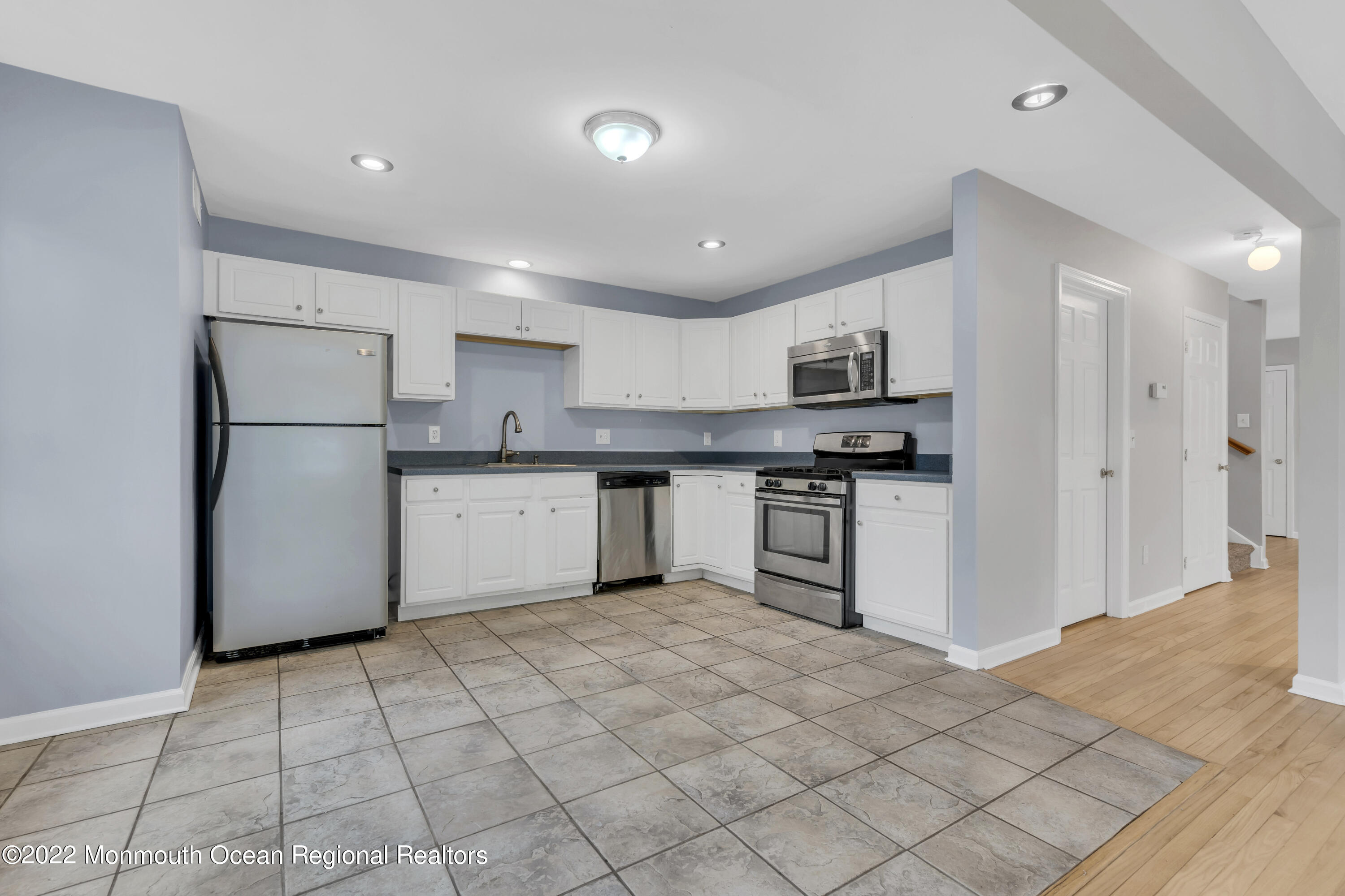 145 Gunwale Road Manahawkin, NJ 08050 - Photo 15 of 44 015_dsc02596