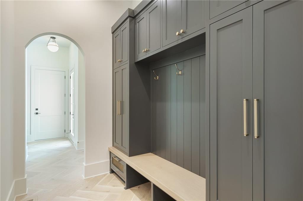 290 Christopher Robin Road Alpharetta, GA 30005 - Photo 24 of 66 Gallery Image 24