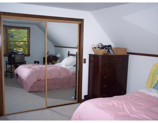74 Spring Street Pembroke, MA 02359 - Photo 16 of 17 Gallery Image 16