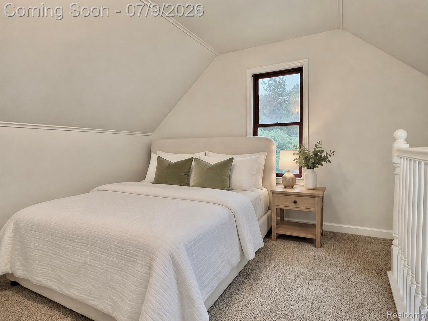 610 Quarter Street Rochester, MI 48307 - Photo 25 of 43 2nd bedroom - virtually staged