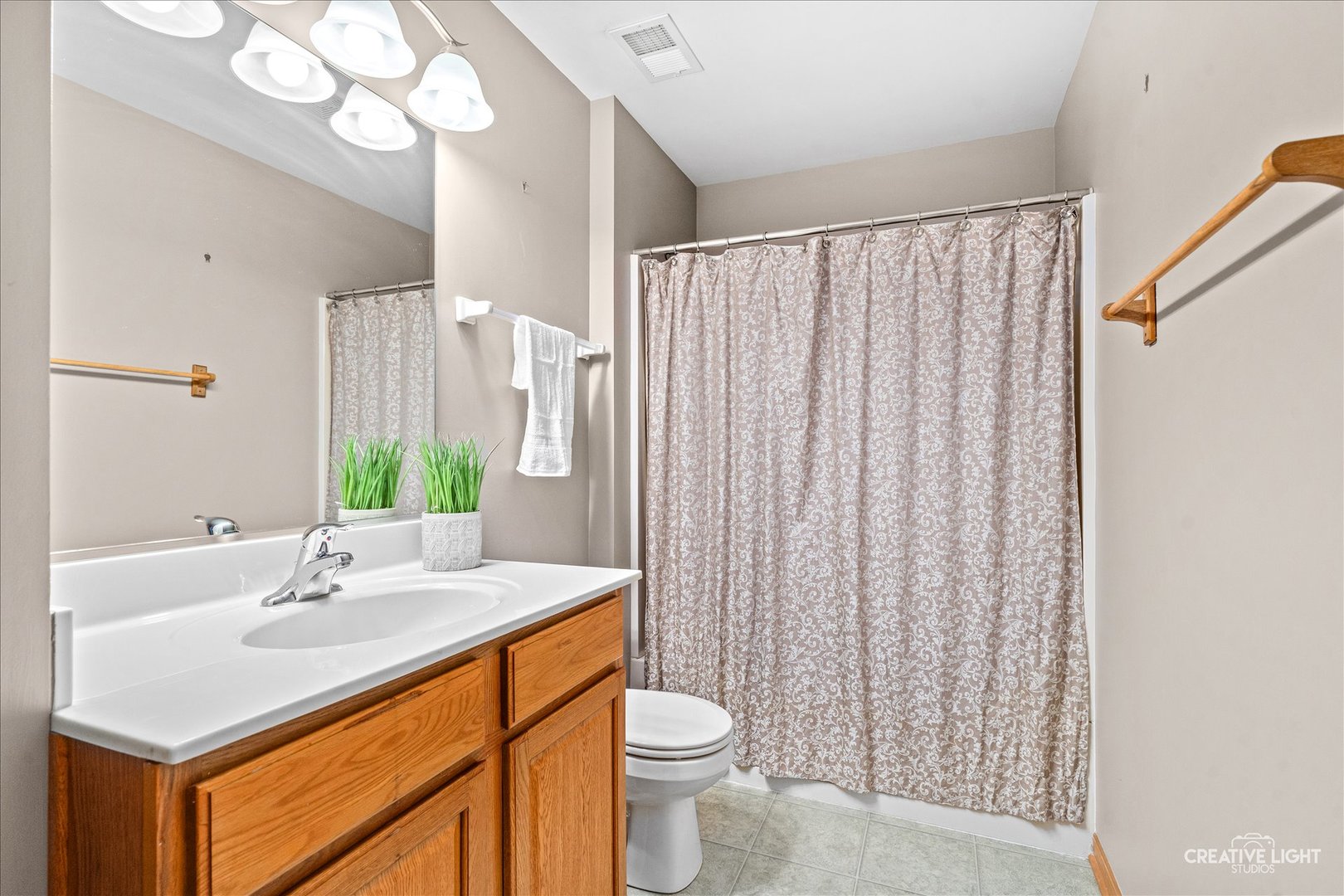 906 Neudearborn Lane Naperville, IL 60563 - Photo 17 of 27
