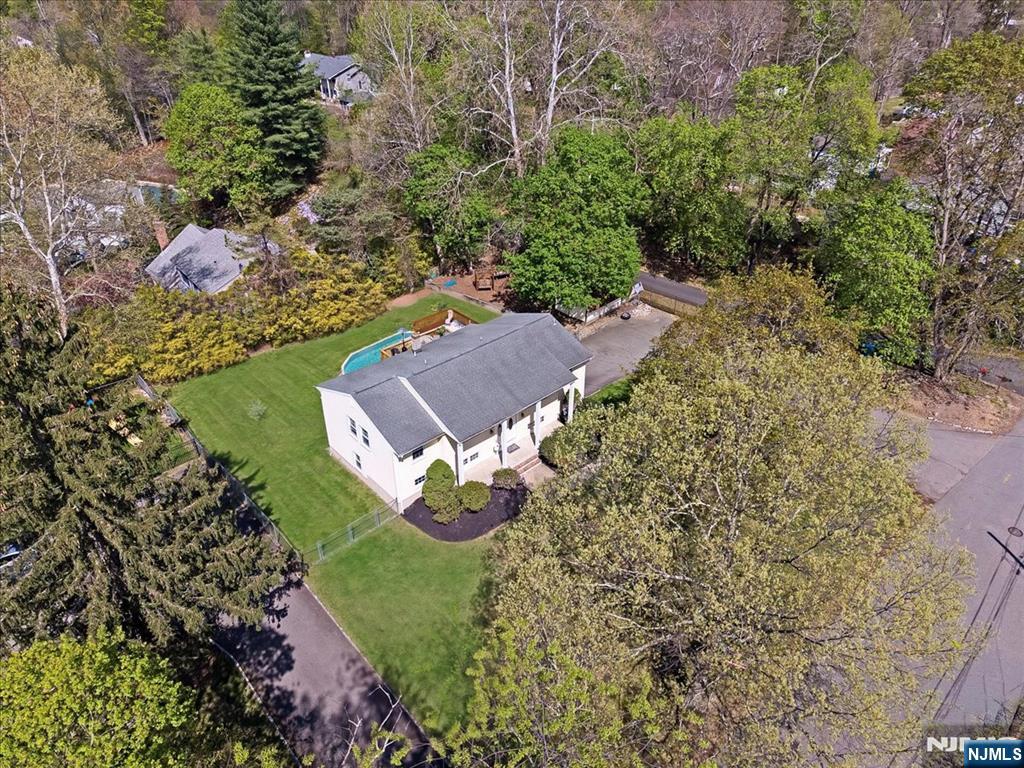 26 Meslar Road Morris Township, NJ 07950 - Photo 31 of 37