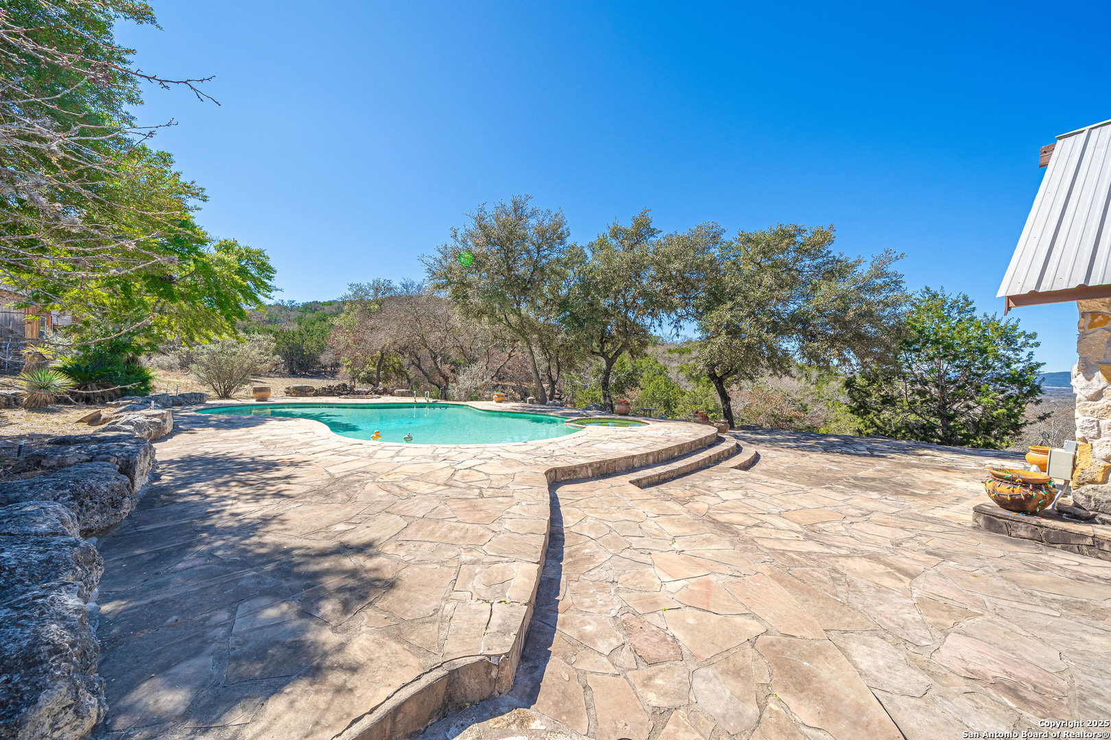 1839 Thanksgiving Road Utopia, TX 78884 - Photo 15 of 96