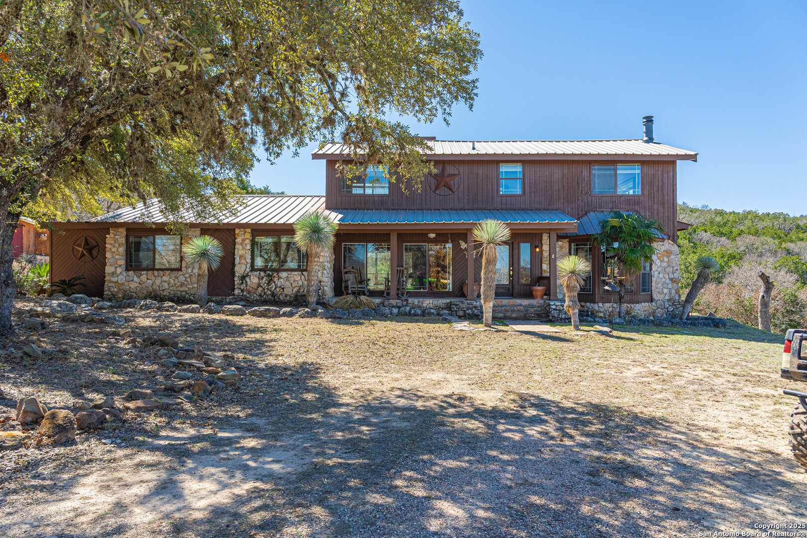 1839 Thanksgiving Road Utopia, TX 78884 - Photo 4 of 96