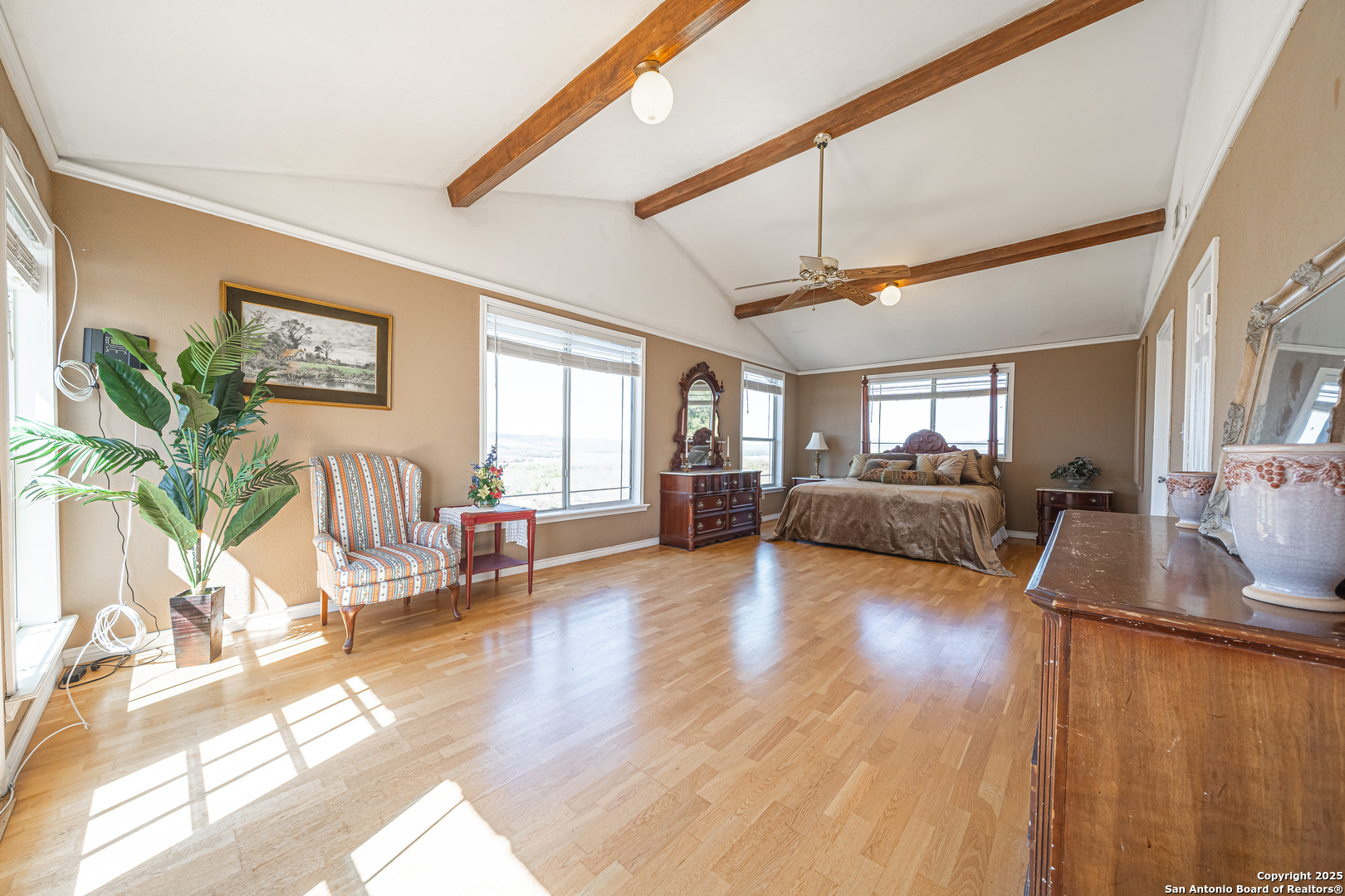 1839 Thanksgiving Road Utopia, TX 78884 - Photo 47 of 96 a living room with furniture and a wooden floor