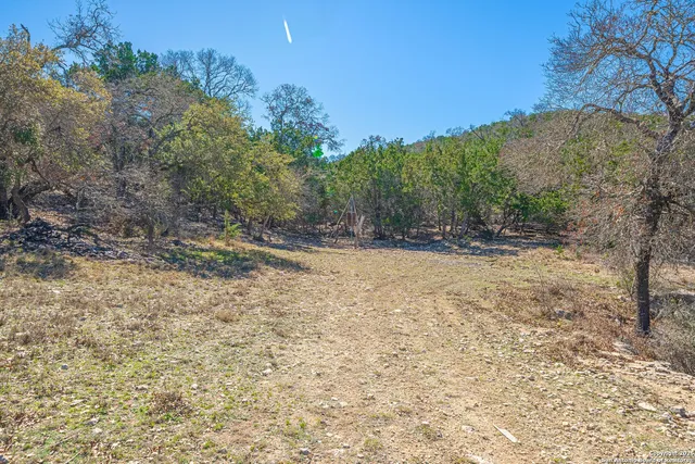 $999,900 | 1839 Thanksgiving Road, Utopia, TX 78884