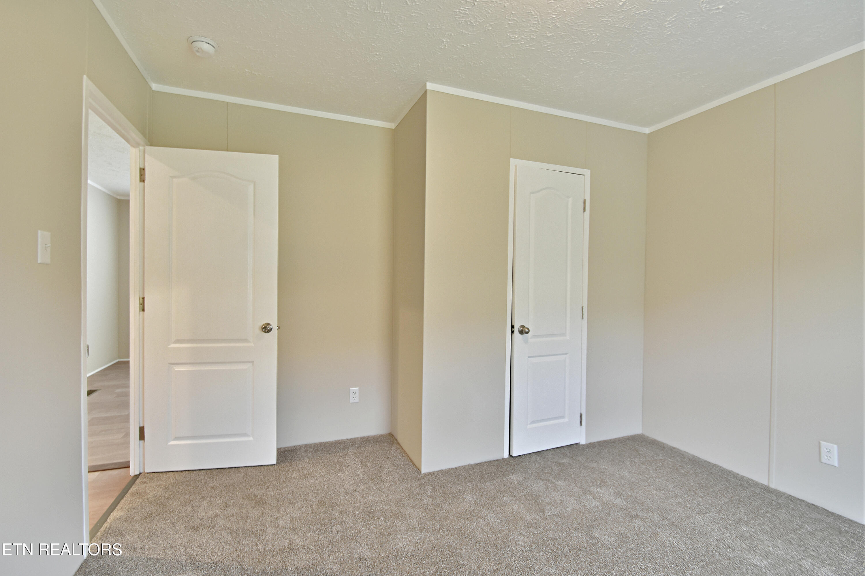 323 Foster Road Blaine, TN 37709 - Photo 23 of 33 DSC_9234