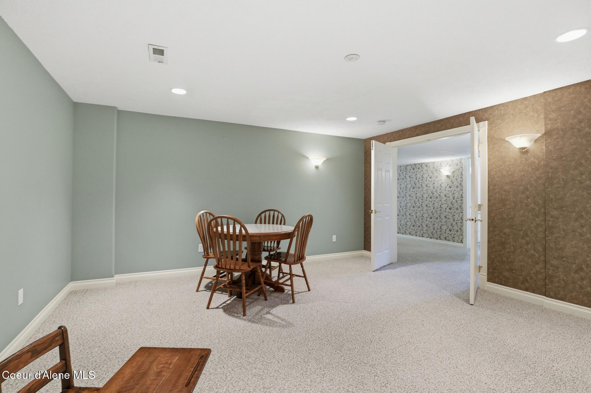 6909 West Ridgeway Road Deer Park, WA 99006 - Photo 39 of 70 downstairs fam 4
