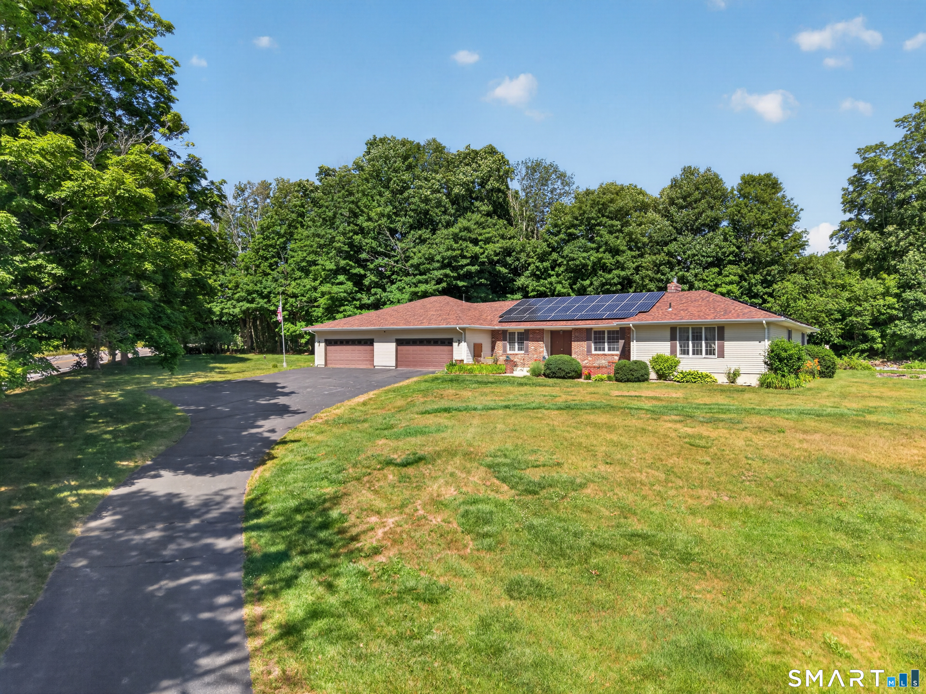 269 Black Hill Road Plainfield, CT 06374 - Photo 2 of 40