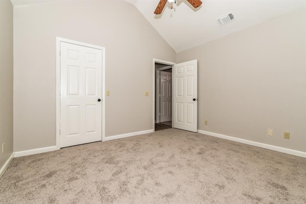 320 33rd Street Southwest Paris, TX 75460 - Photo 16 of 21