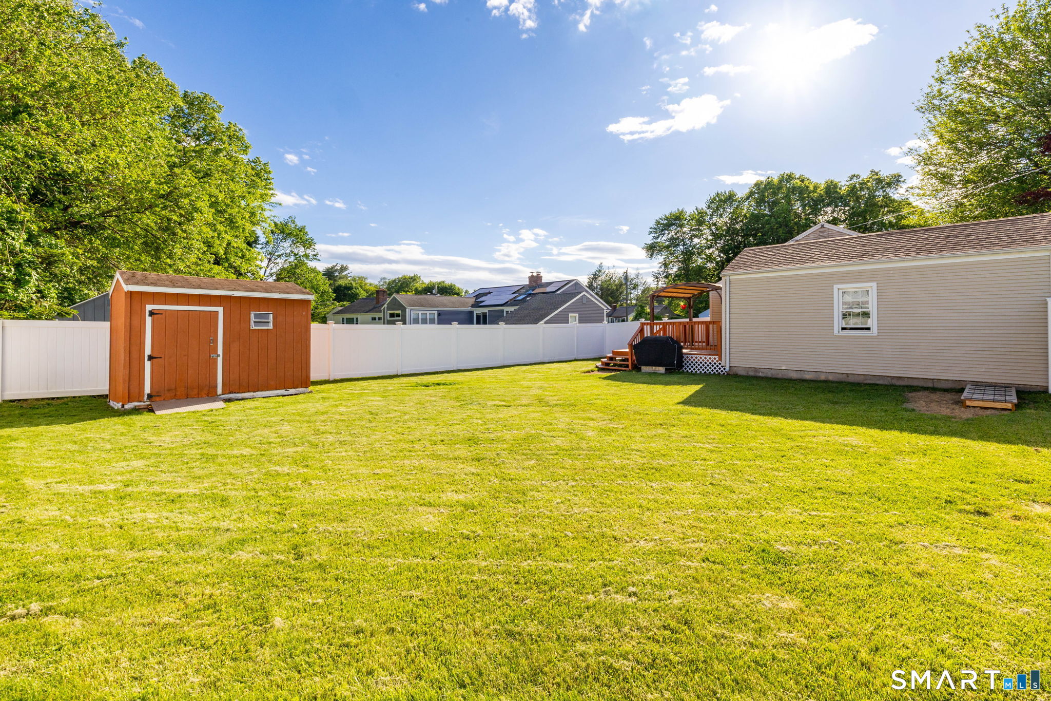 5 Dalewood Road Newington, CT 06111 - Photo 28 of 38