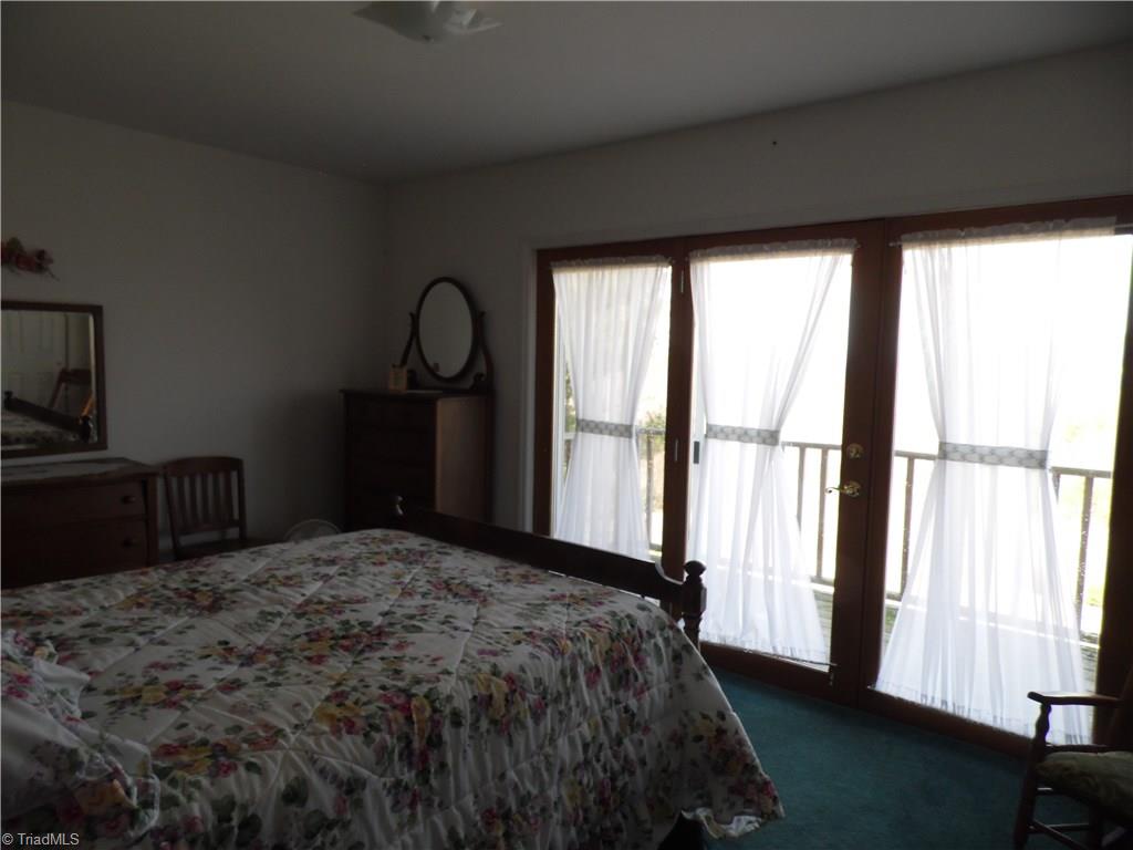 10004 Glade Valley Road Ennice, NC 28623 - Photo 17 of 30