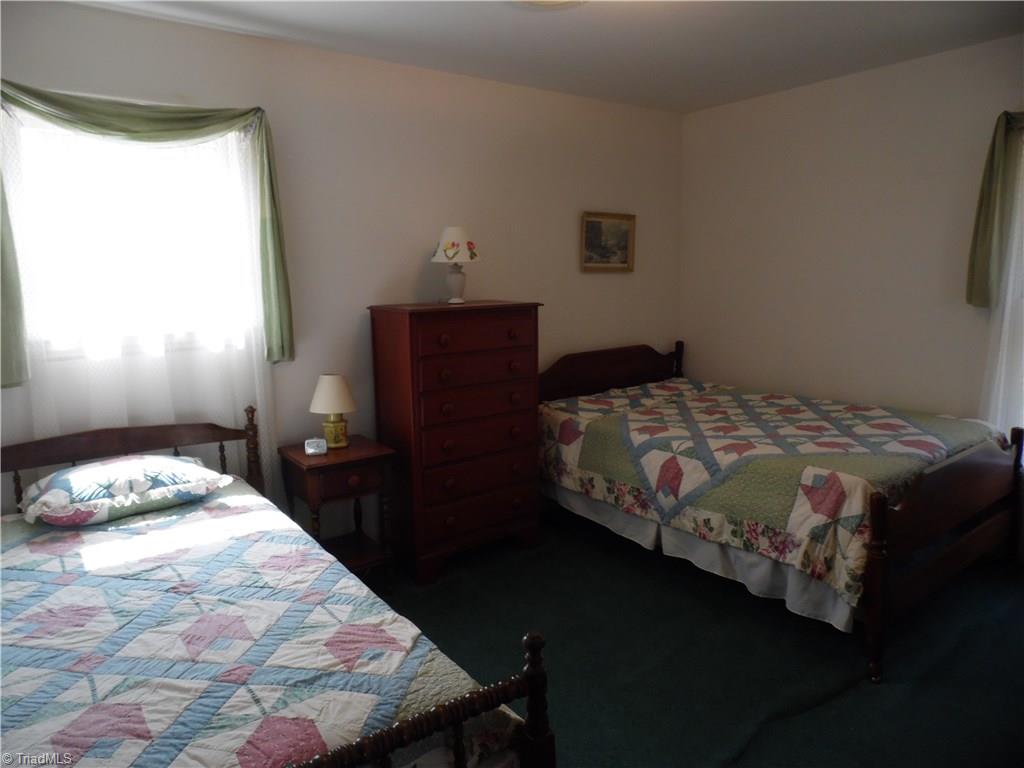 10004 Glade Valley Road Ennice, NC 28623 - Photo 19 of 30