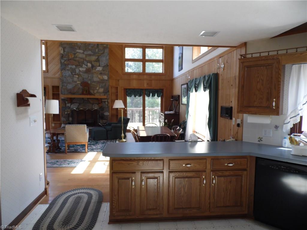 10004 Glade Valley Road Ennice, NC 28623 - Photo 10 of 30