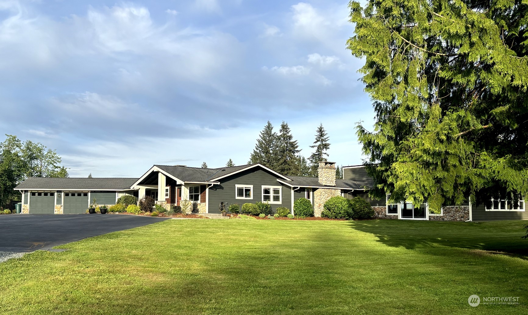 11821 Wagner Road Monroe, WA 98272 - Photo 1 of 40 a front view of house with yard and green space