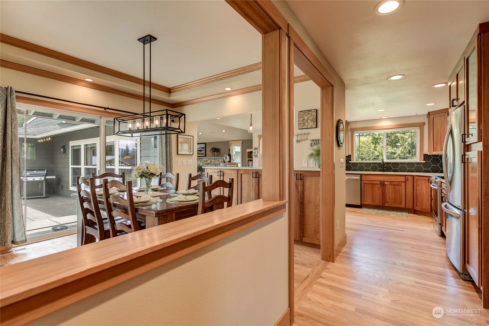 11821 Wagner Road Monroe, WA 98272 - Photo 28 of 40 a view of a living room and chandelier