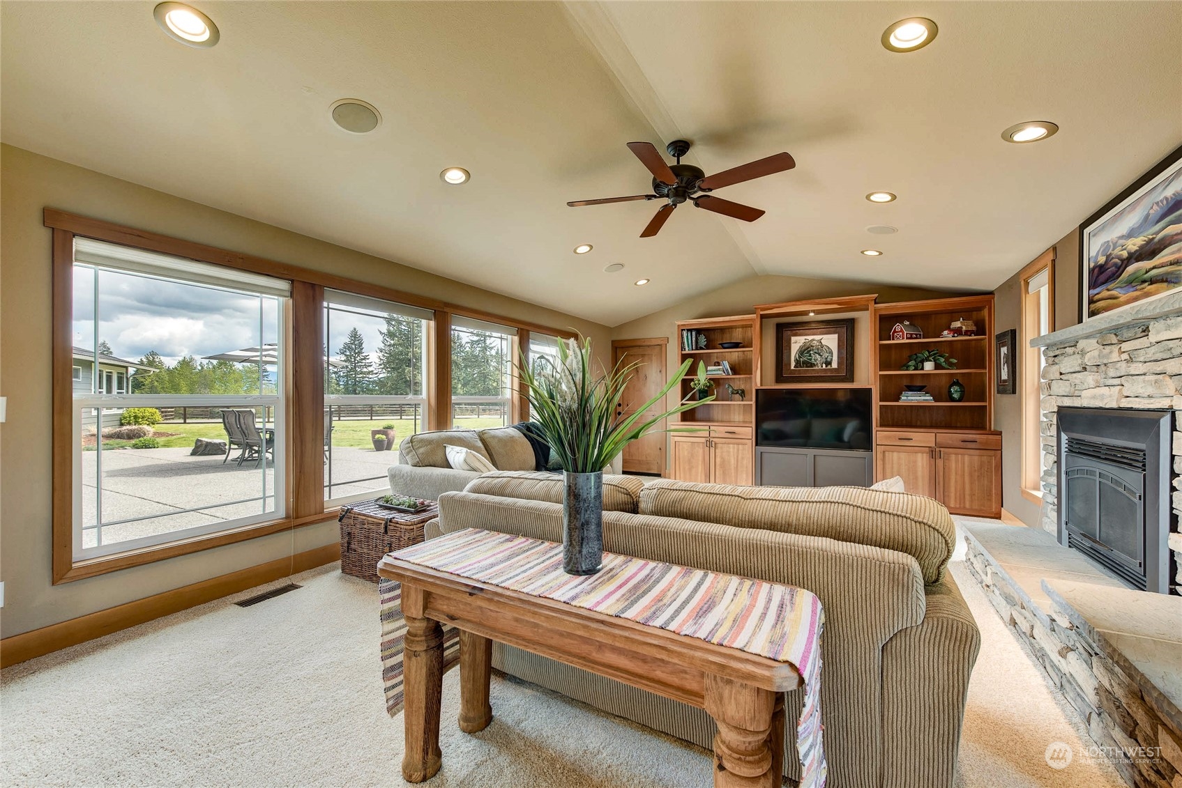 11821 Wagner Road Monroe, WA 98272 - Photo 35 of 40 a living room with furniture and a large window