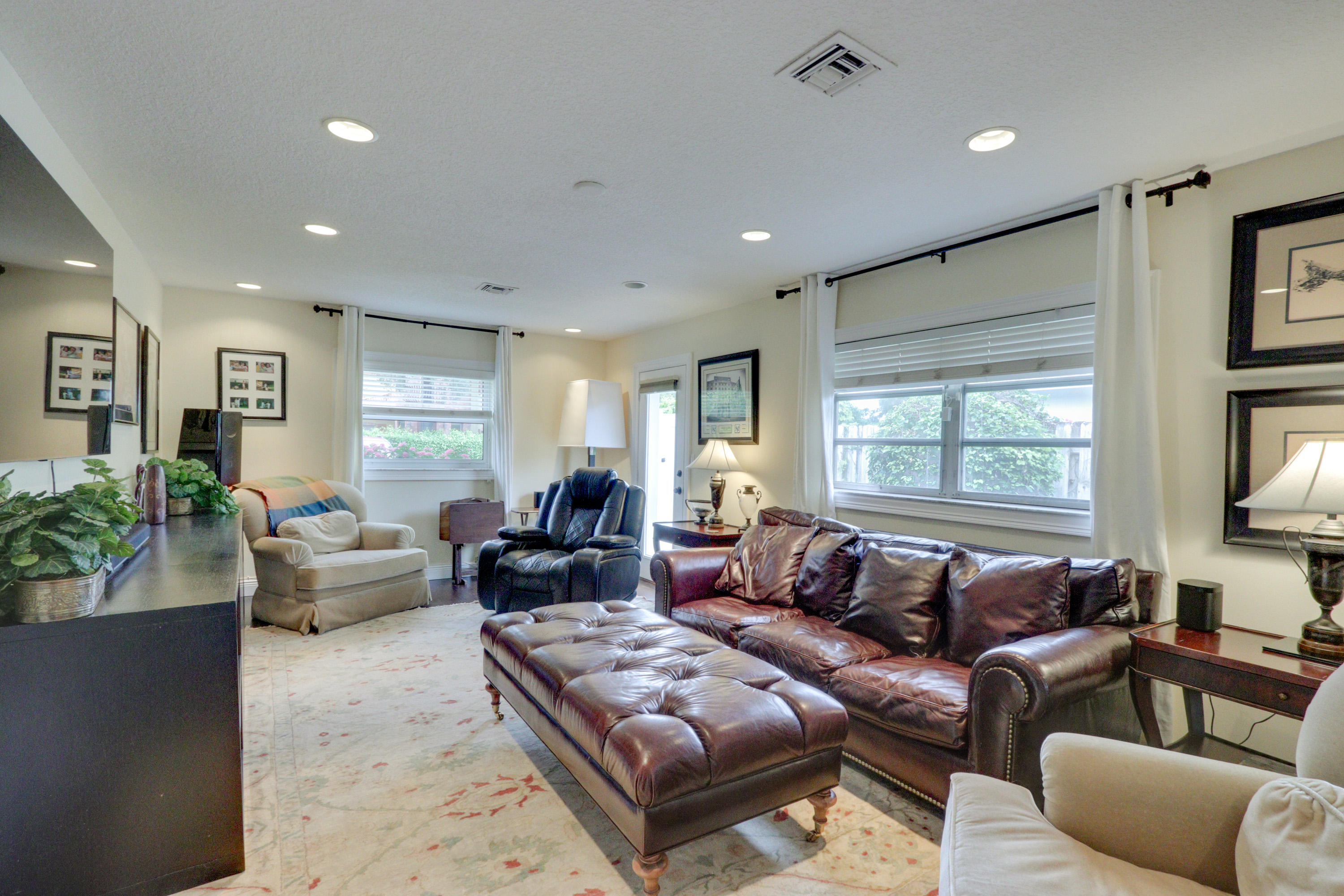 1126 Southwest 21st Street Boca Raton, FL 33486 - Photo 14 of 41 Family Room