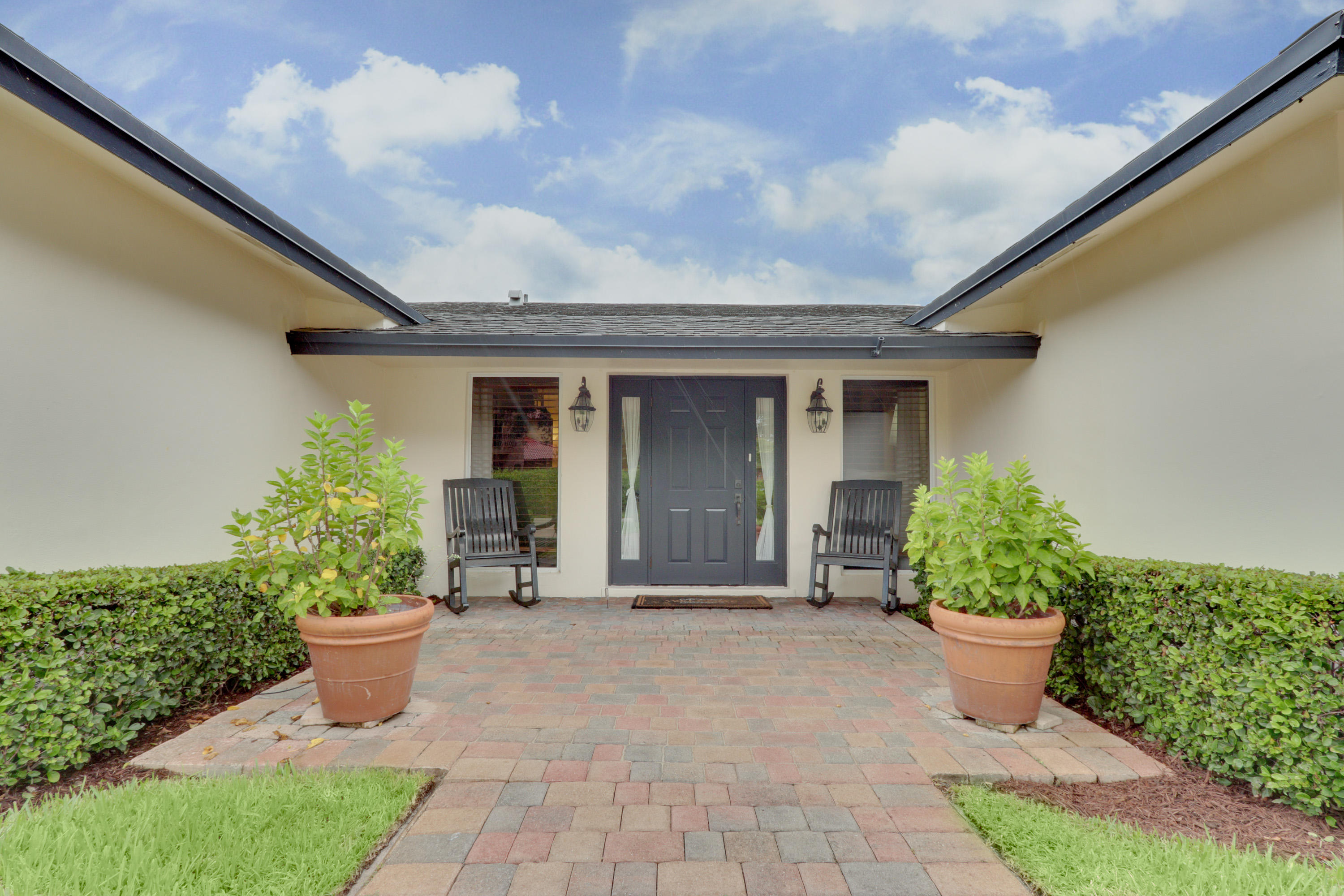 1126 Southwest 21st Street Boca Raton, FL 33486 - Photo 3 of 41 Entryway