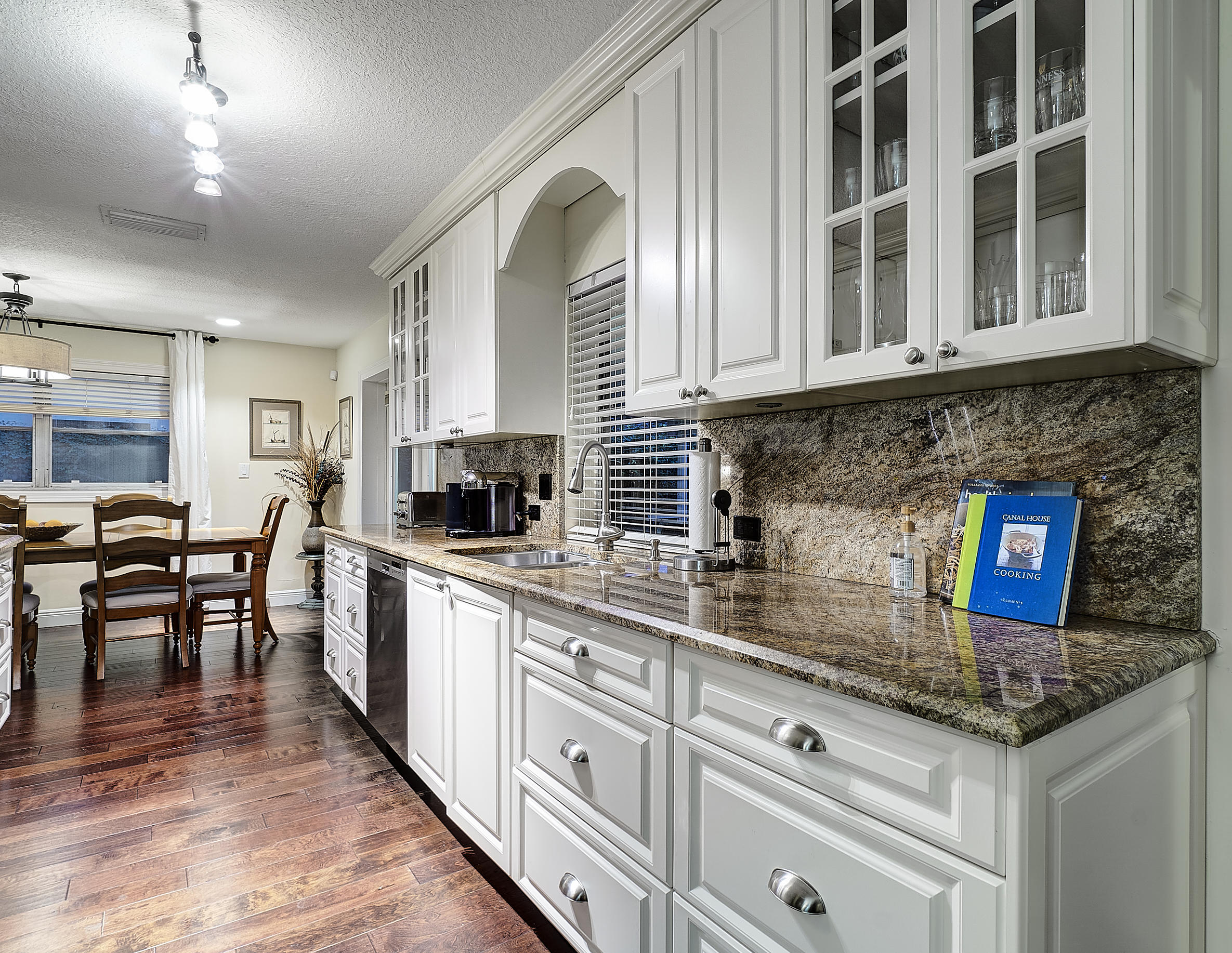 1126 Southwest 21st Street Boca Raton, FL 33486 - Photo 6 of 41 Updated Kitchen