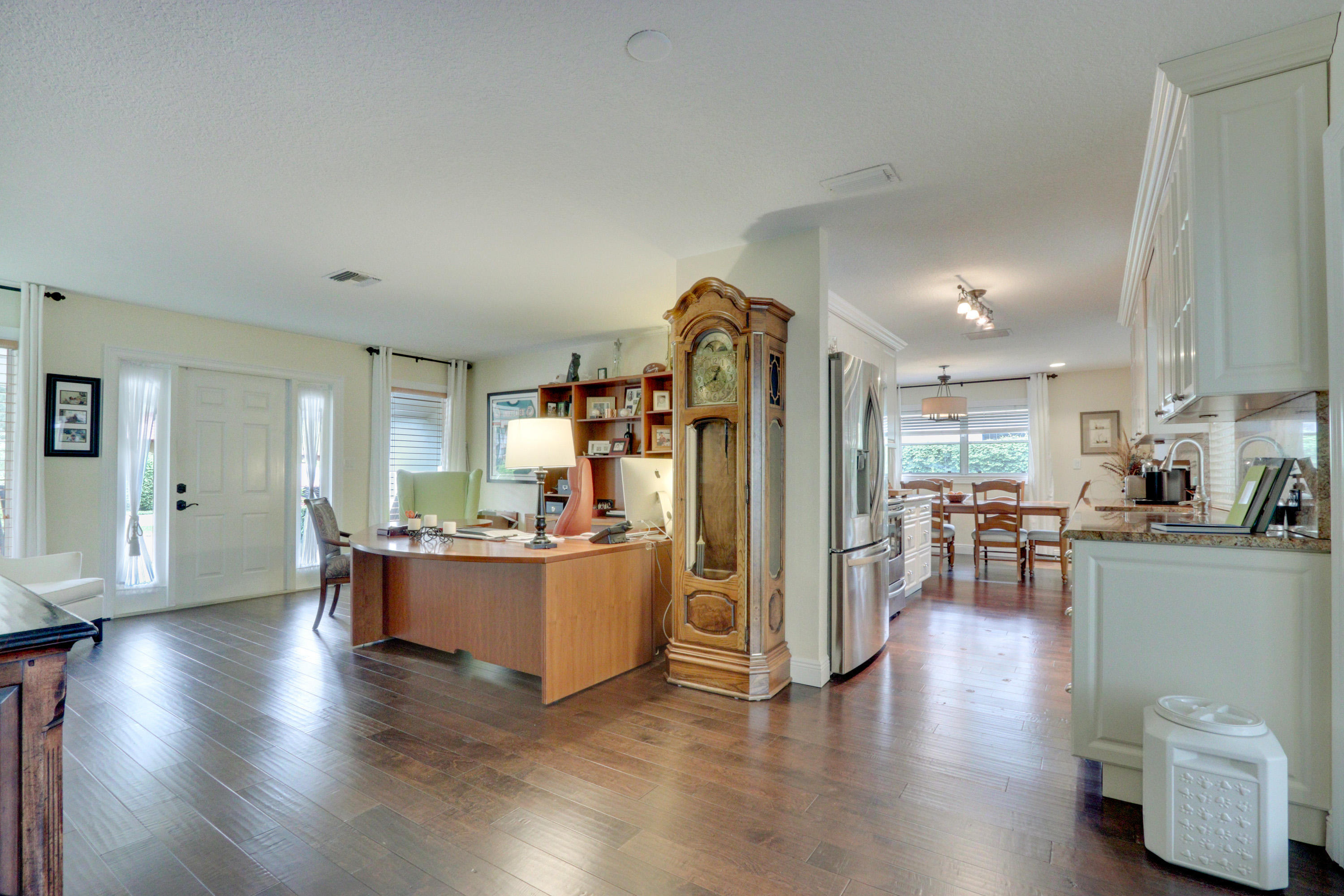 1126 Southwest 21st Street Boca Raton, FL 33486 - Photo 10 of 41 Living Room