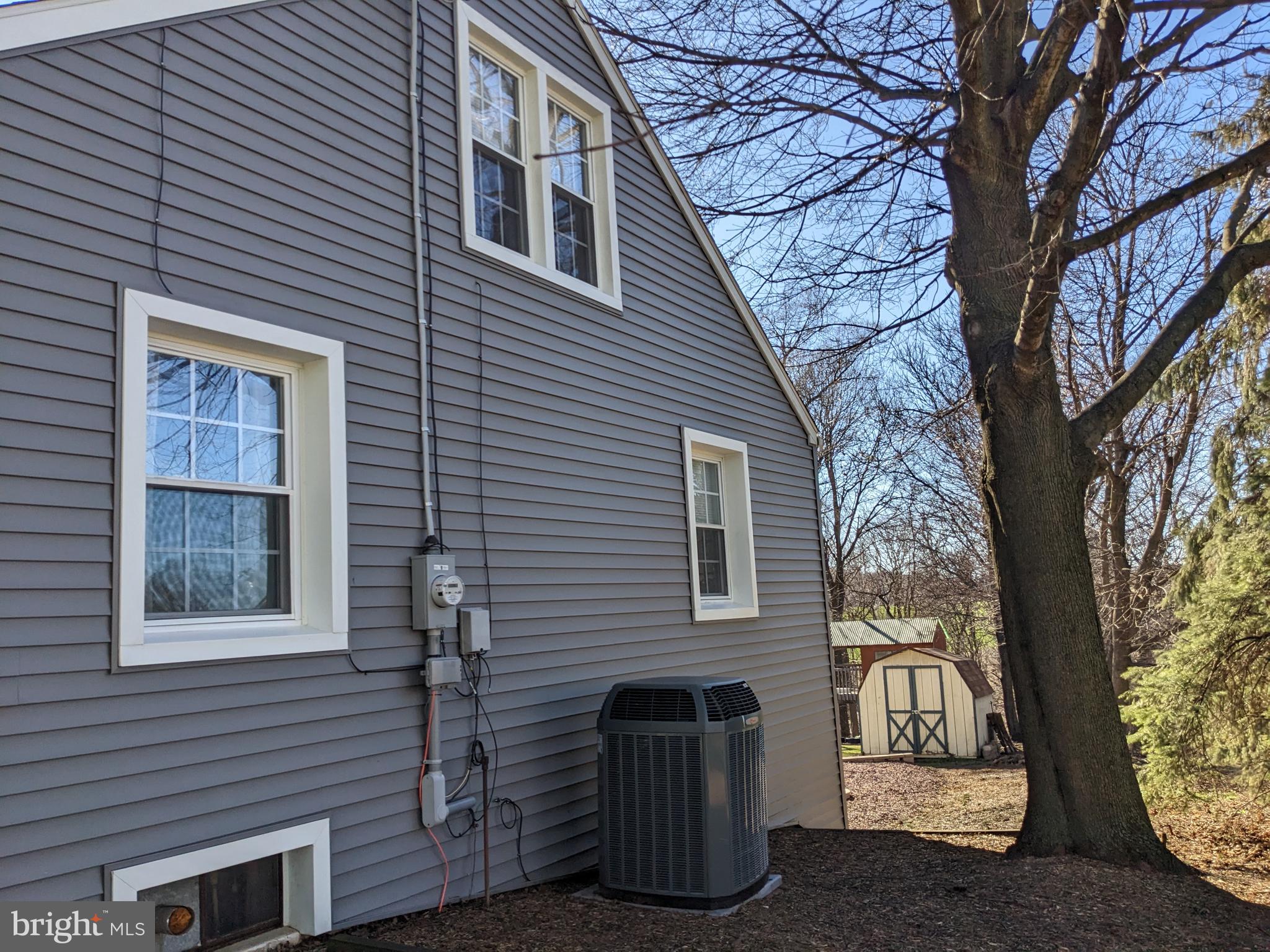 2758 Hossler Road Manheim, PA 17545 - Photo 4 of 39 Side of Home